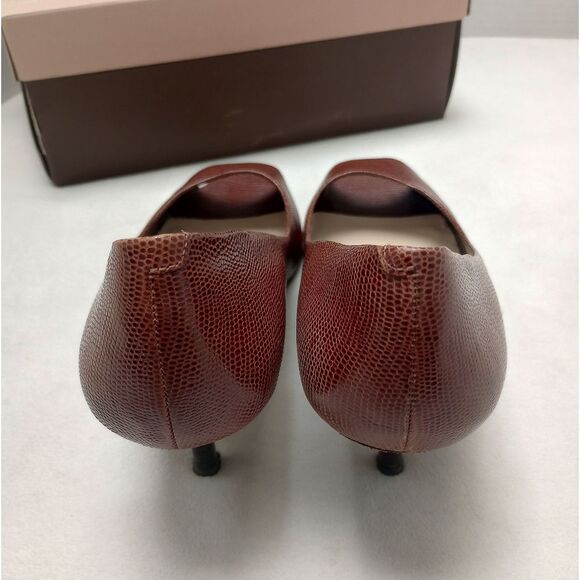 Bandolino Dark Brown Peep Toe Heels, size 9 - Picture 9 of 14